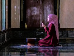 Doa Iftitah: Doa Iftit Arab, Latin, Arti, dan Haditsnya